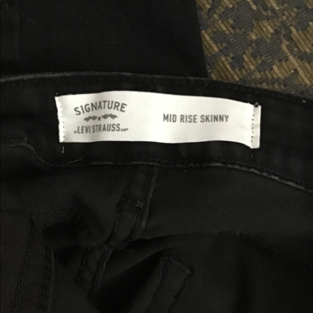 Levi’s - Picture 3 of 4